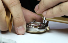 萧邦网上买的手表皮表带掉色