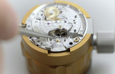 萧邦瑞士表怎么看真假